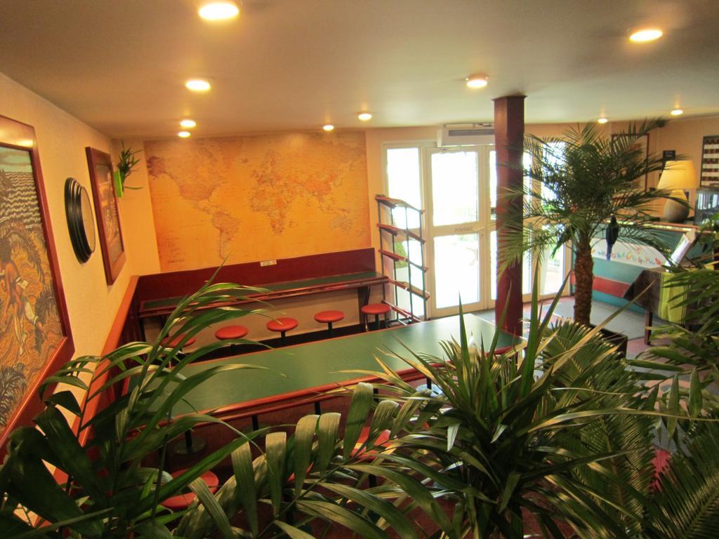 Quick Palace Nantes La Beaujoire Exterior foto Interior of the restaurant